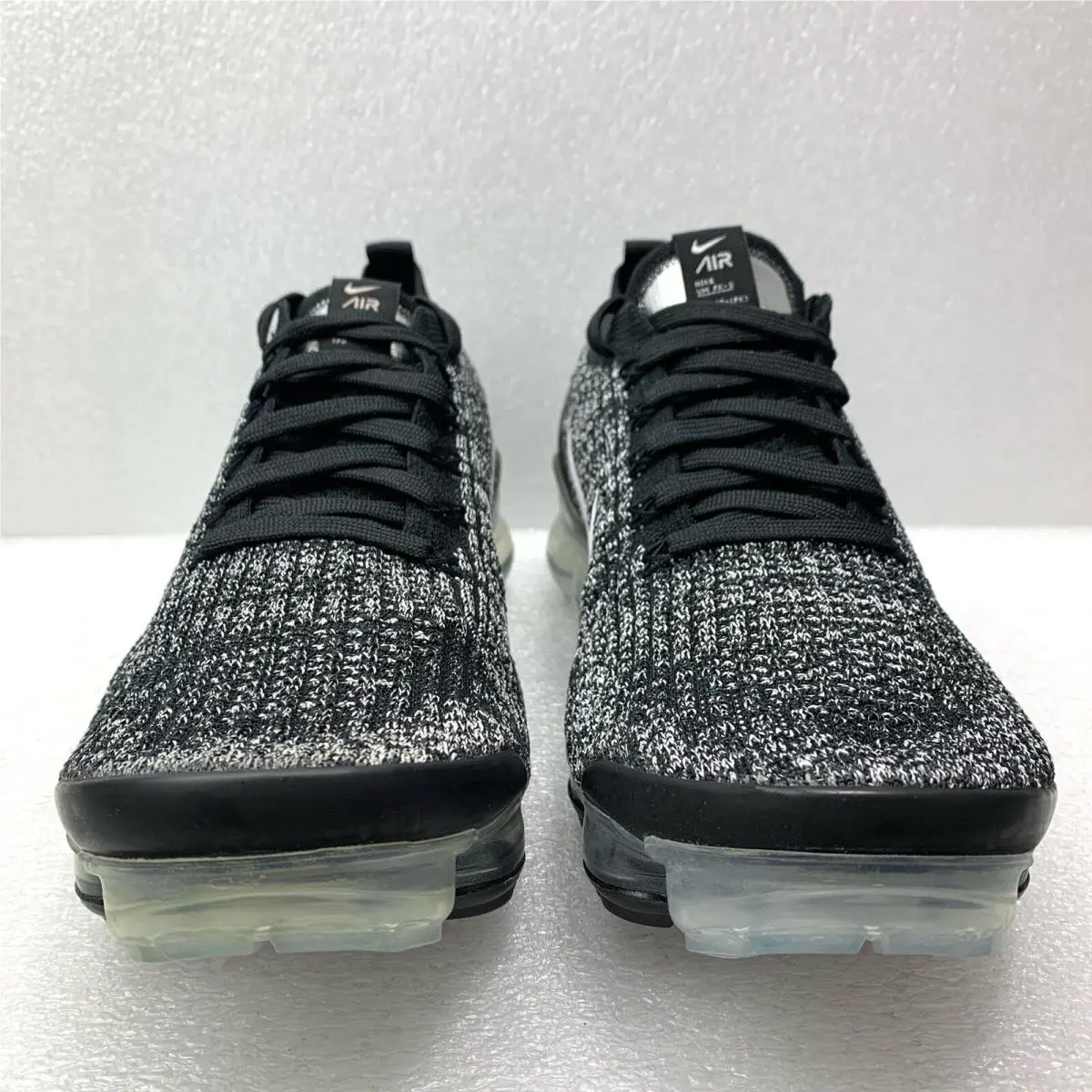 Nike shoes - Black 2