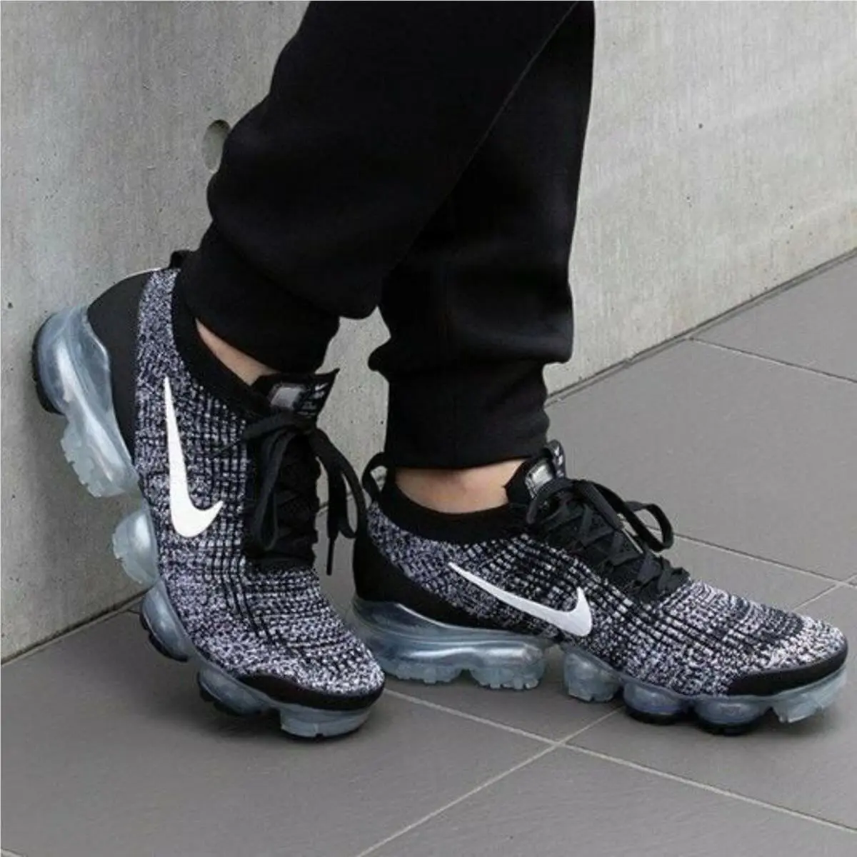 Nike shoes - Black 10