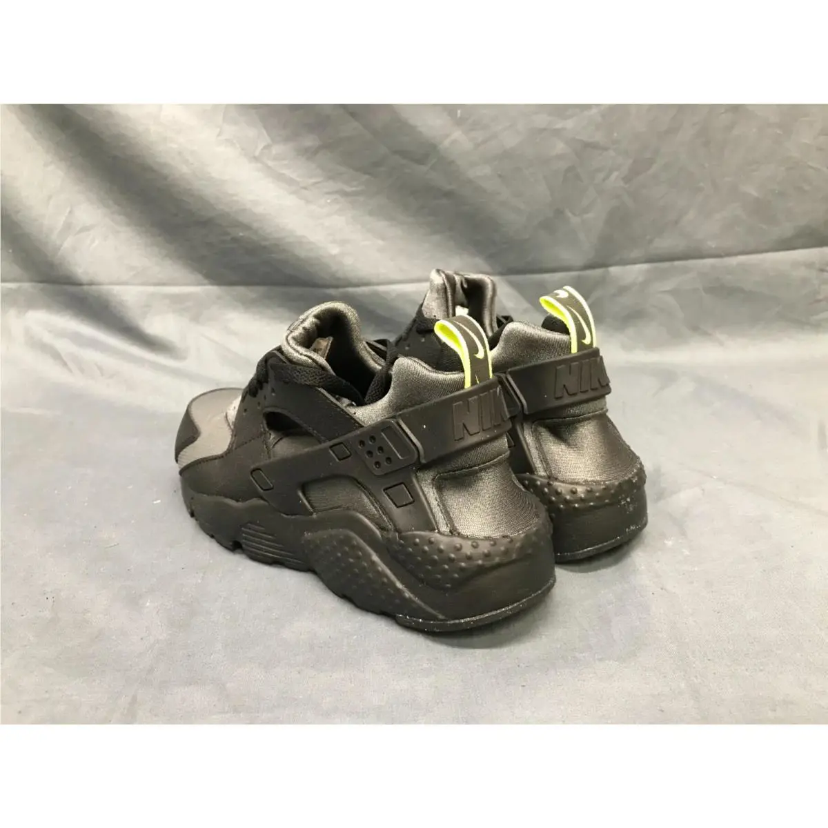 Nike shoes - Nike Huarache Run - Huarache Run - Grey (UPC: 196152638373) 4