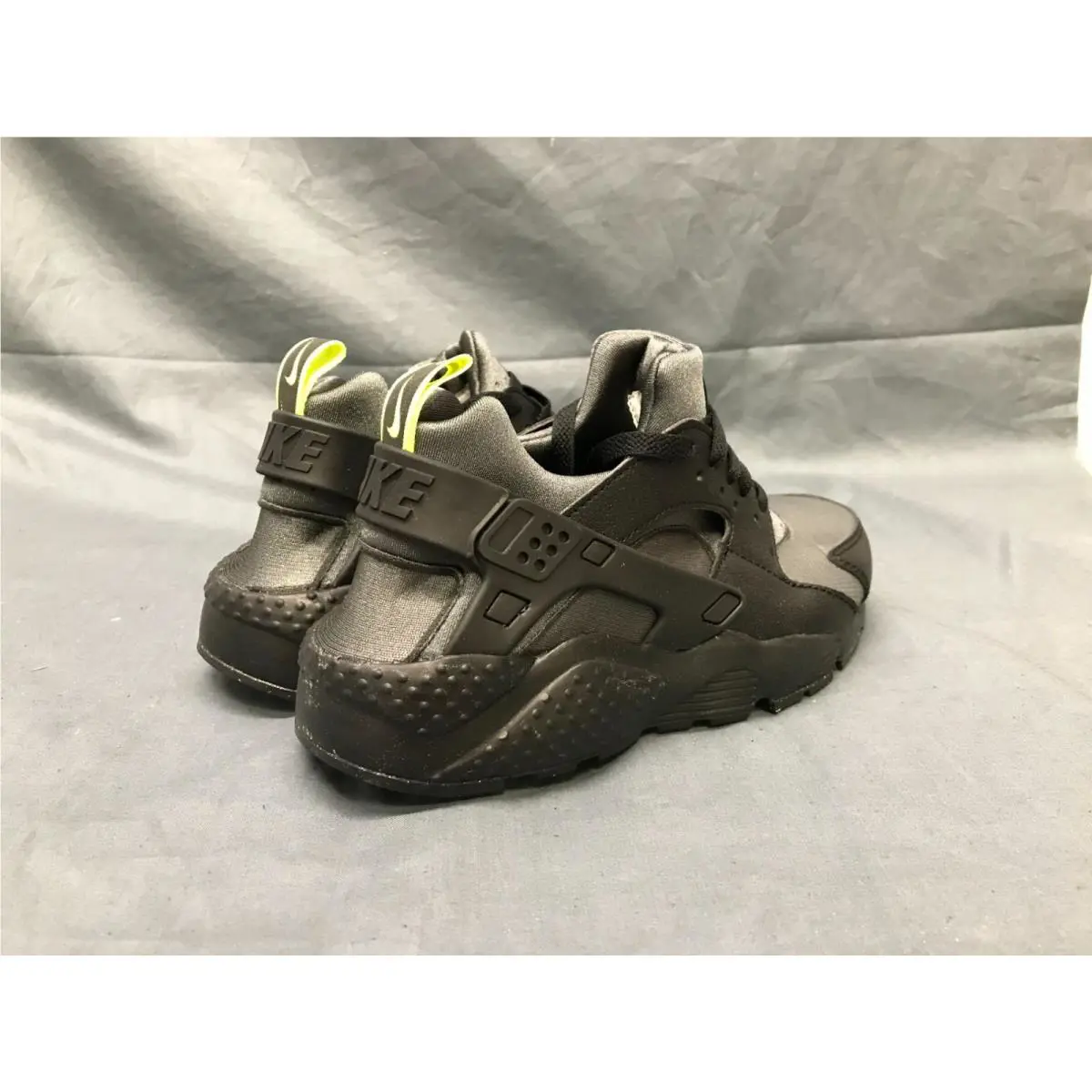 Nike shoes - Nike Huarache Run - Huarache Run - Grey (UPC: 196152638373) 6