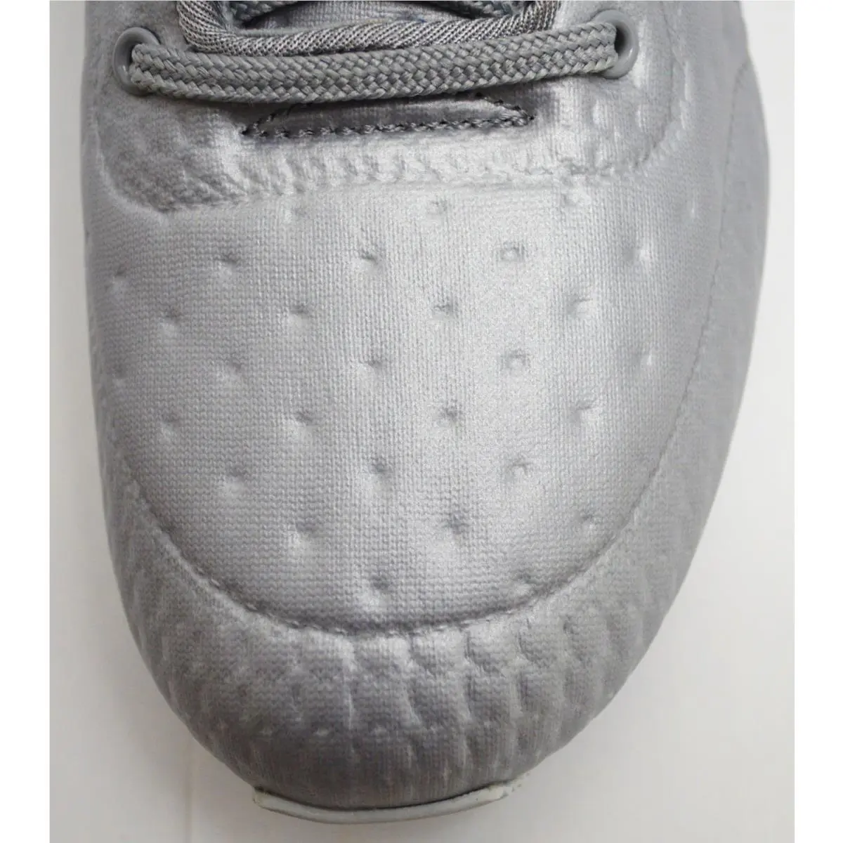 Nike shoes - Silver (UPC: 823229815534) 9