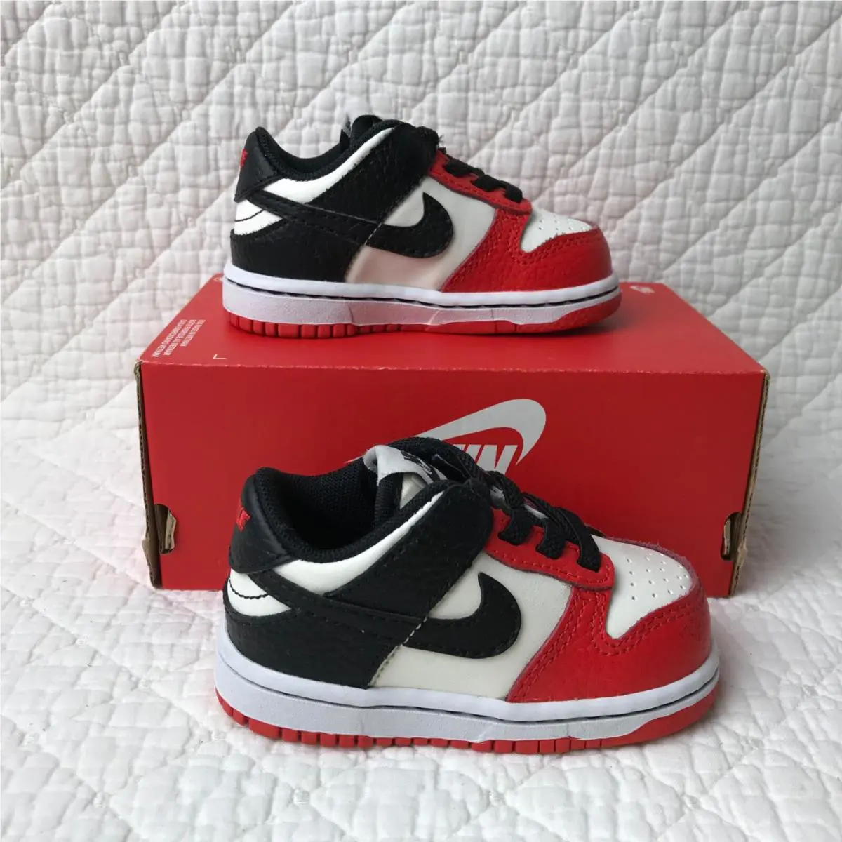 Nike shoes - DC9562-100 - DC9562-100 - Sail/Black-Chile Red 0