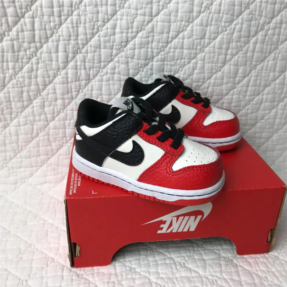 Nike shoes - DC9562-100 - DC9562-100 - Sail/Black-Chile Red 6