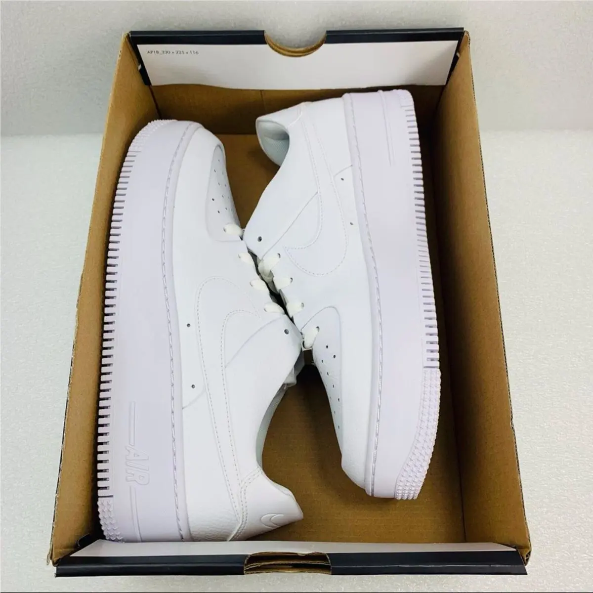 Nike shoes - White 8