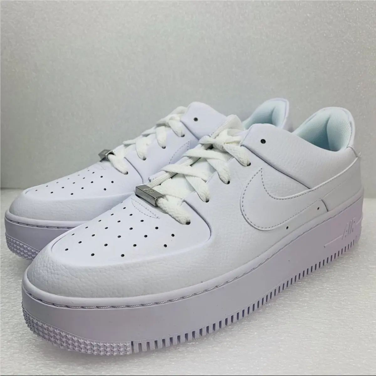 Nike shoes - White 1