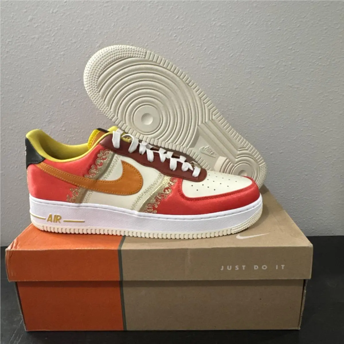 Nike shoes - Nike Air Force 1 - Air Force - DV4463-600 - Red, Manufacturer: Habanero Red/Coconut Milk 0
