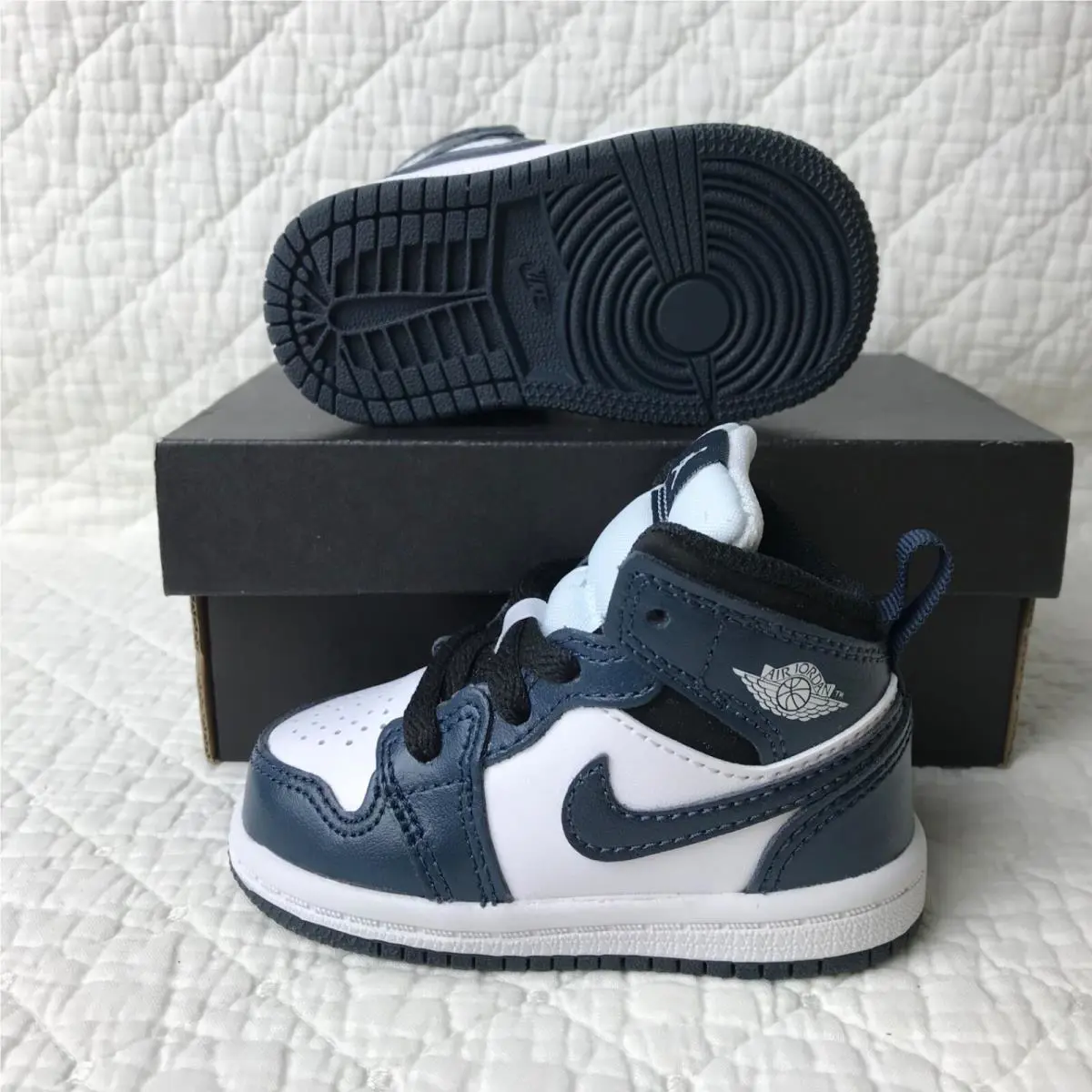 Nike shoes - Air Jordan 1 Mid - Air Mid - Armory Navy/White-Black 2