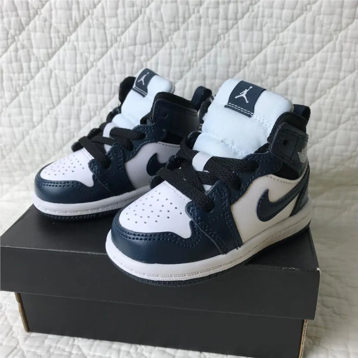 Nike shoes - Air Jordan 1 Mid - Air Mid - Armory Navy/White-Black 5