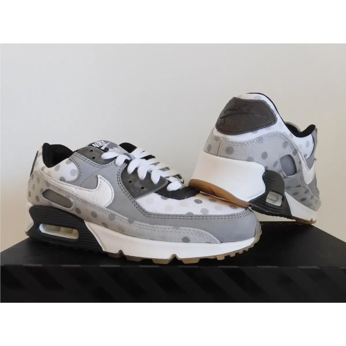 Nike shoes - Nike Air Max 90 - Air Max - Gray (UPC: 195240809503) 0