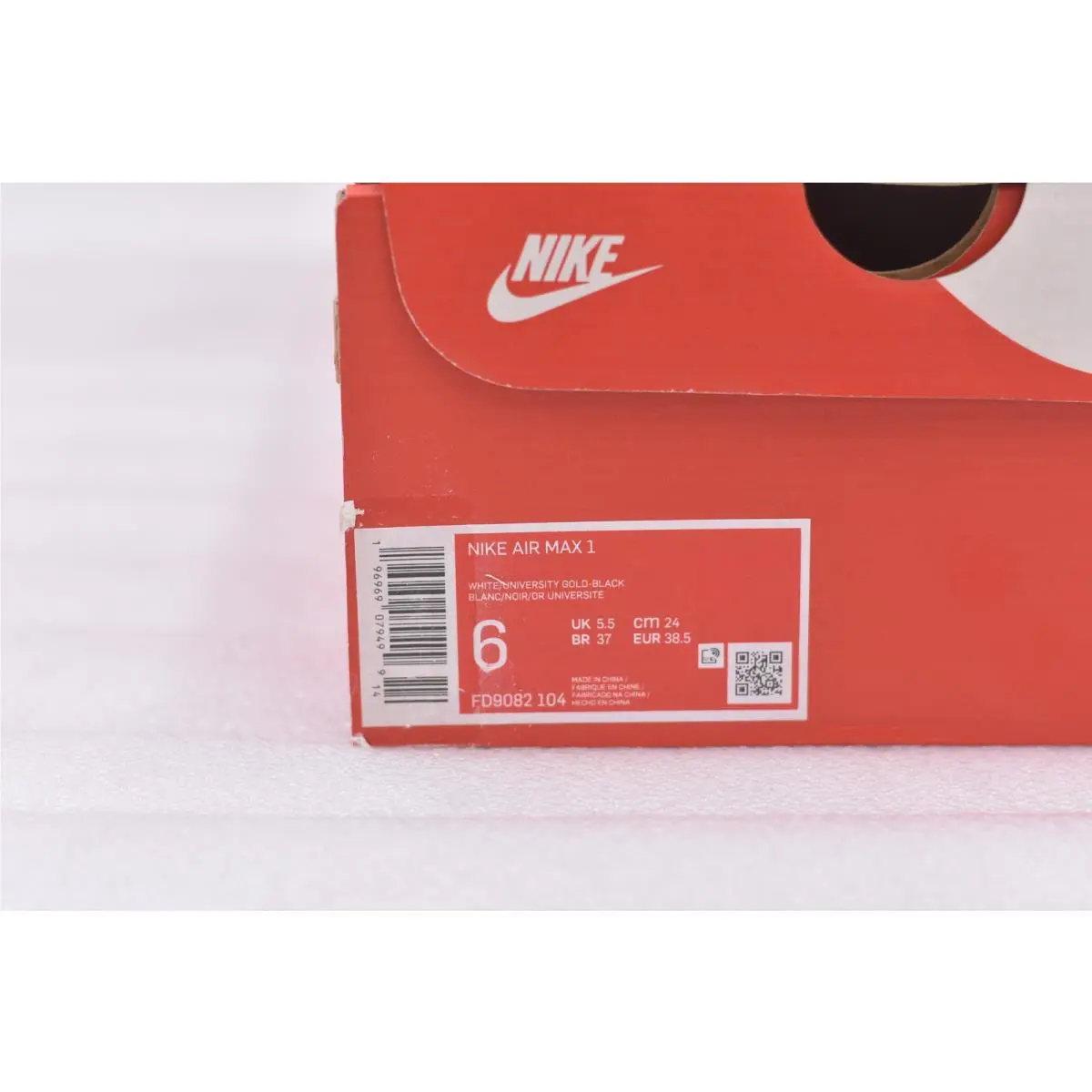 Nike shoes - White (UPC: 196969079499) 4
