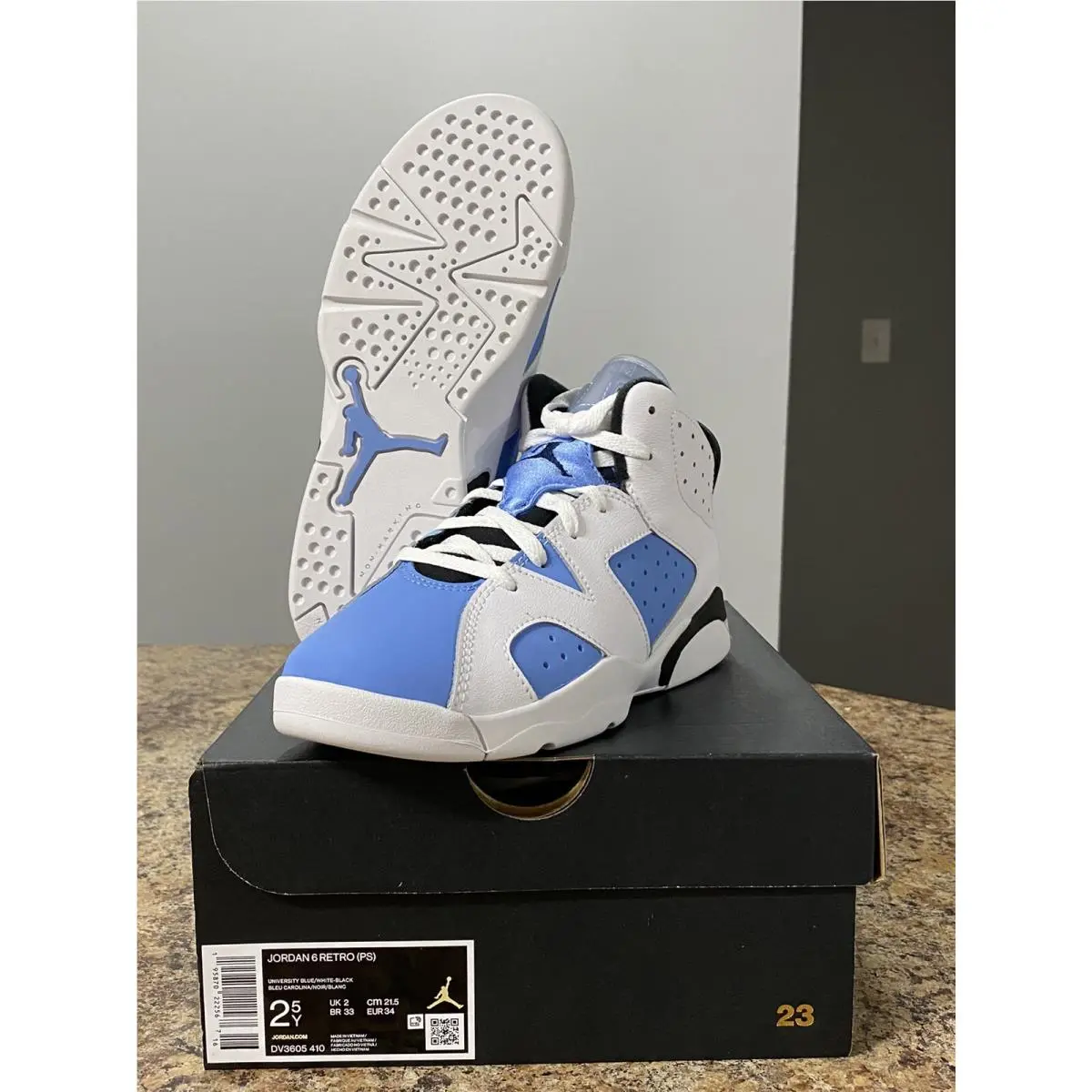 Nike shoes - Jordan 6 UNC - UNC - DV3605-410 - Multicolor (UPC: 0195870222567) 1