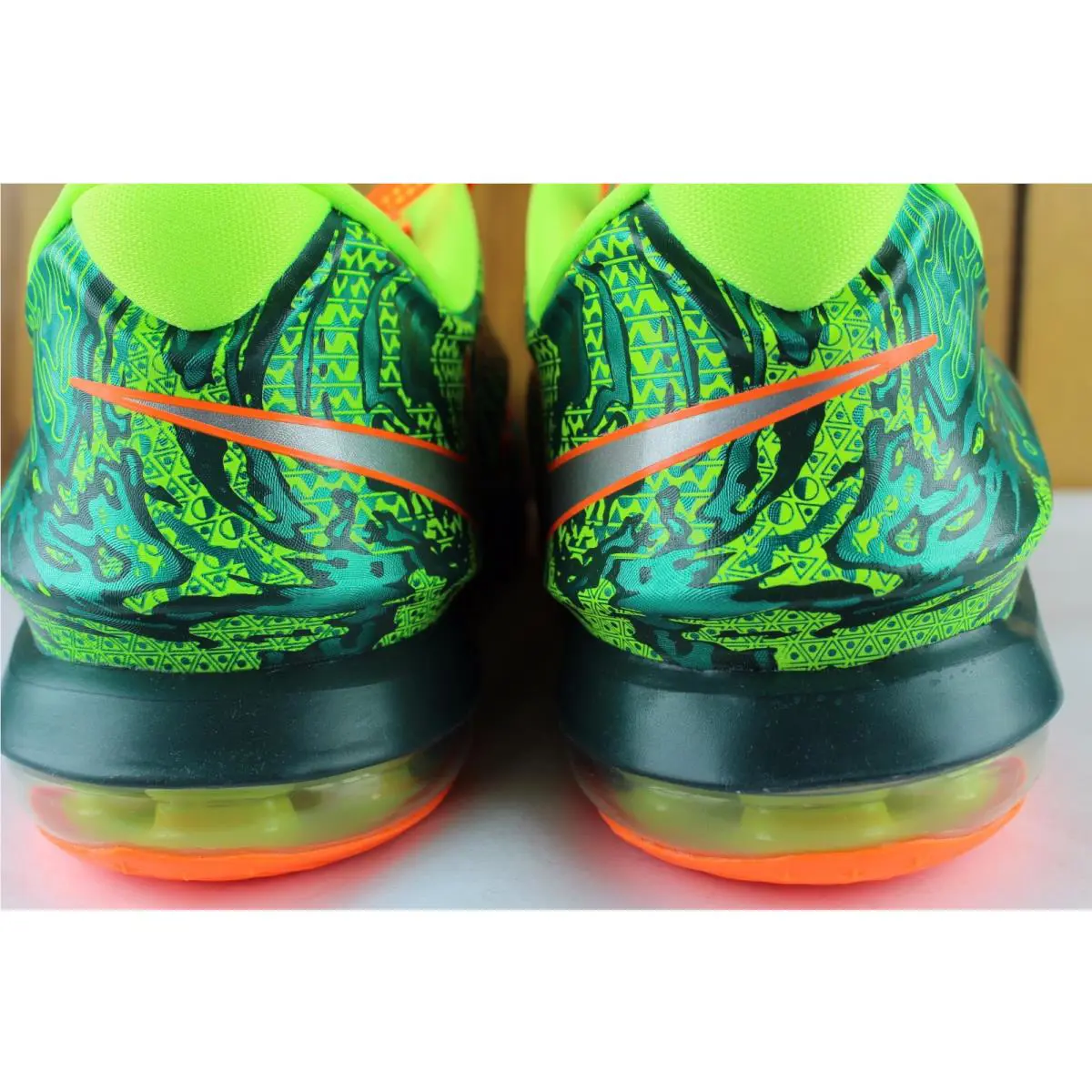 Nike shoes - Emerald Green/Metallic Silver (UPC: 886060067562) 5