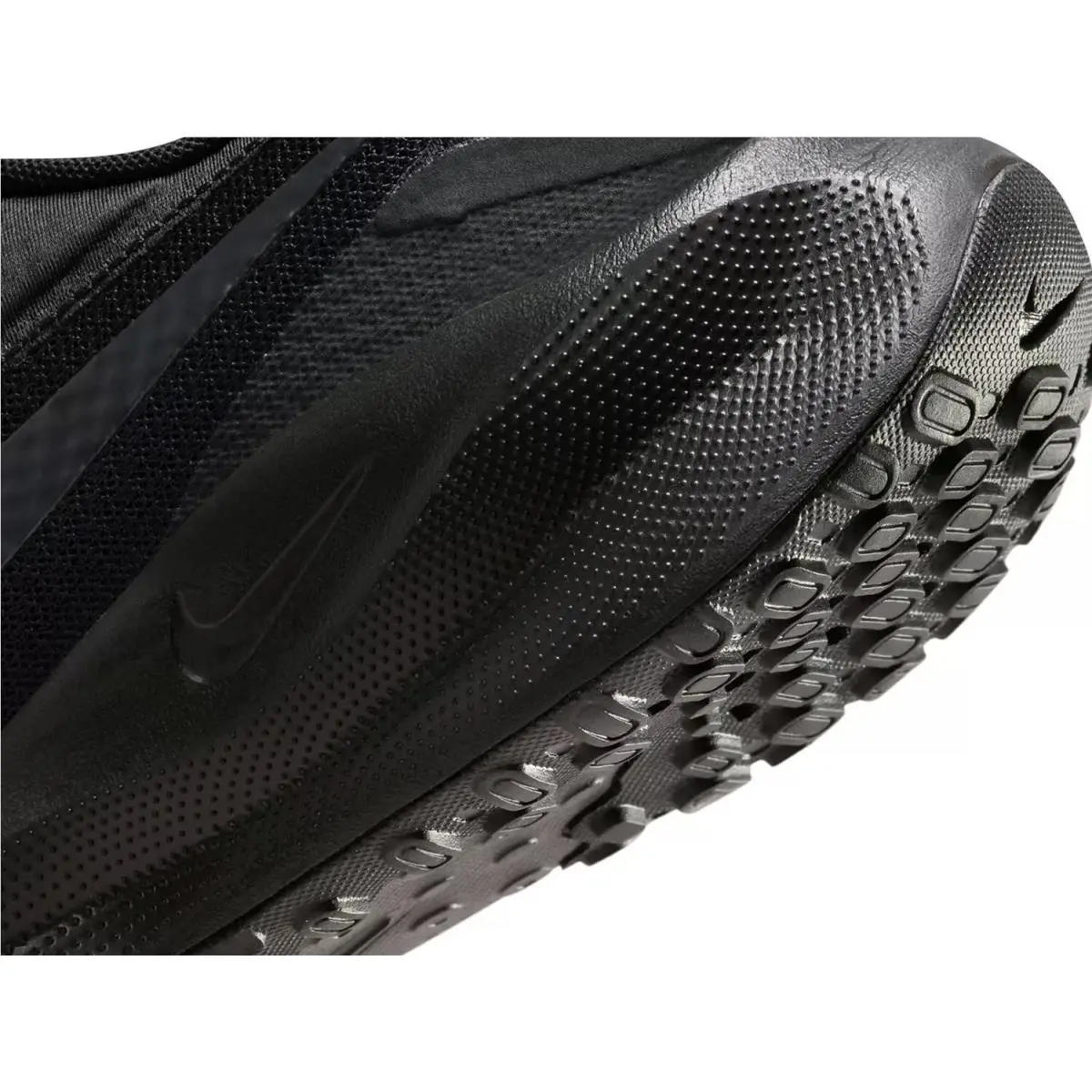 Nike shoes - Black (UPC: 196969468361) 1