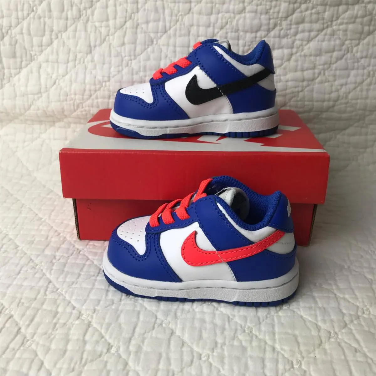 Nike shoes - CW1589-104 - CW1589-104 - White/Bright Crimson 1
