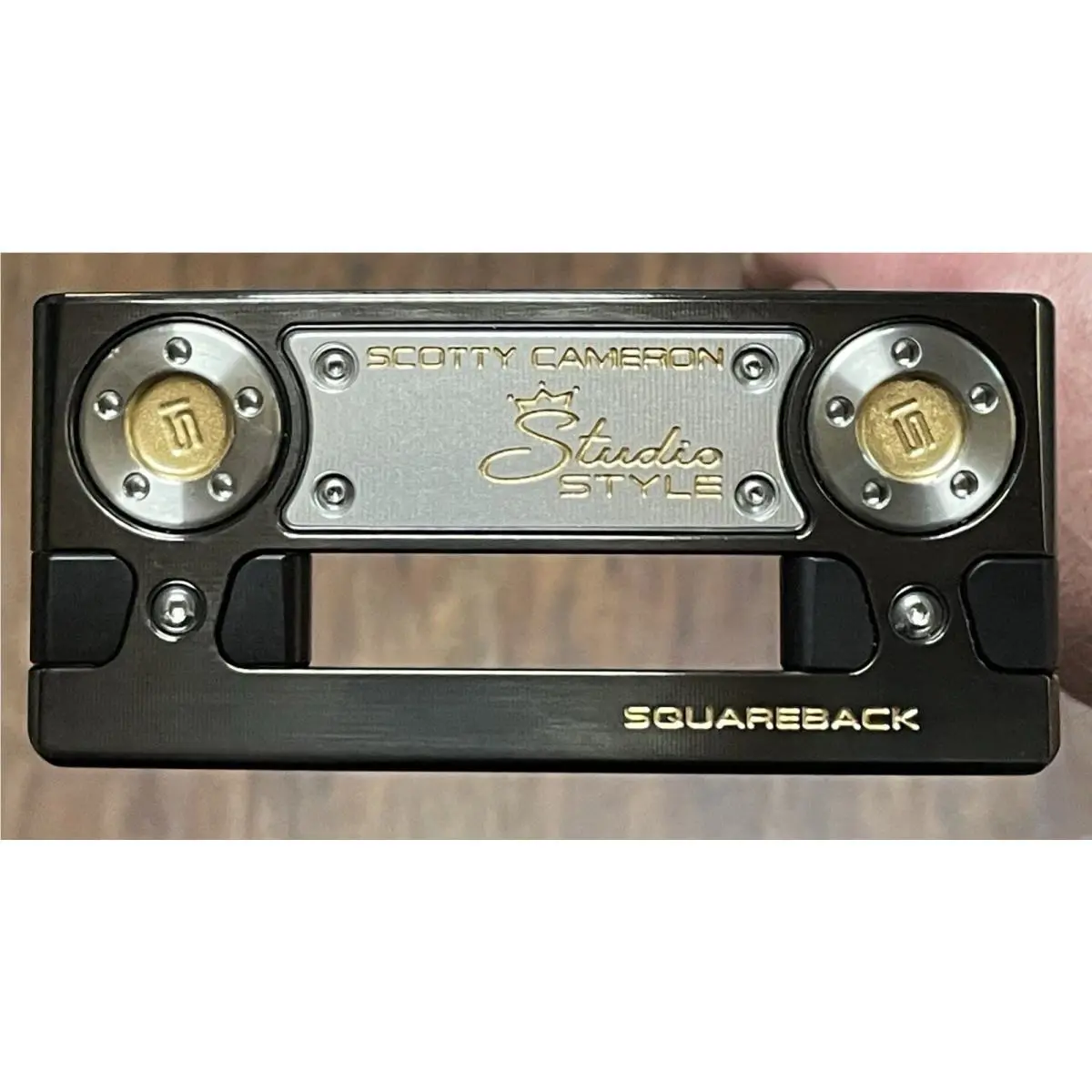 Scotty Cameron  - Studio Style Squareback - 2025 - SCS - Xtreme Dark Finish - DLC - Gold, Lie Angle: Black 2