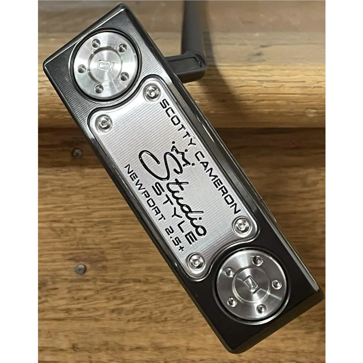 Scotty Cameron  - Studio Style Newport 2.5 Plus - Stability Shaft - Xtreme Dark DLC - Black, Lie Angle: Black 3
