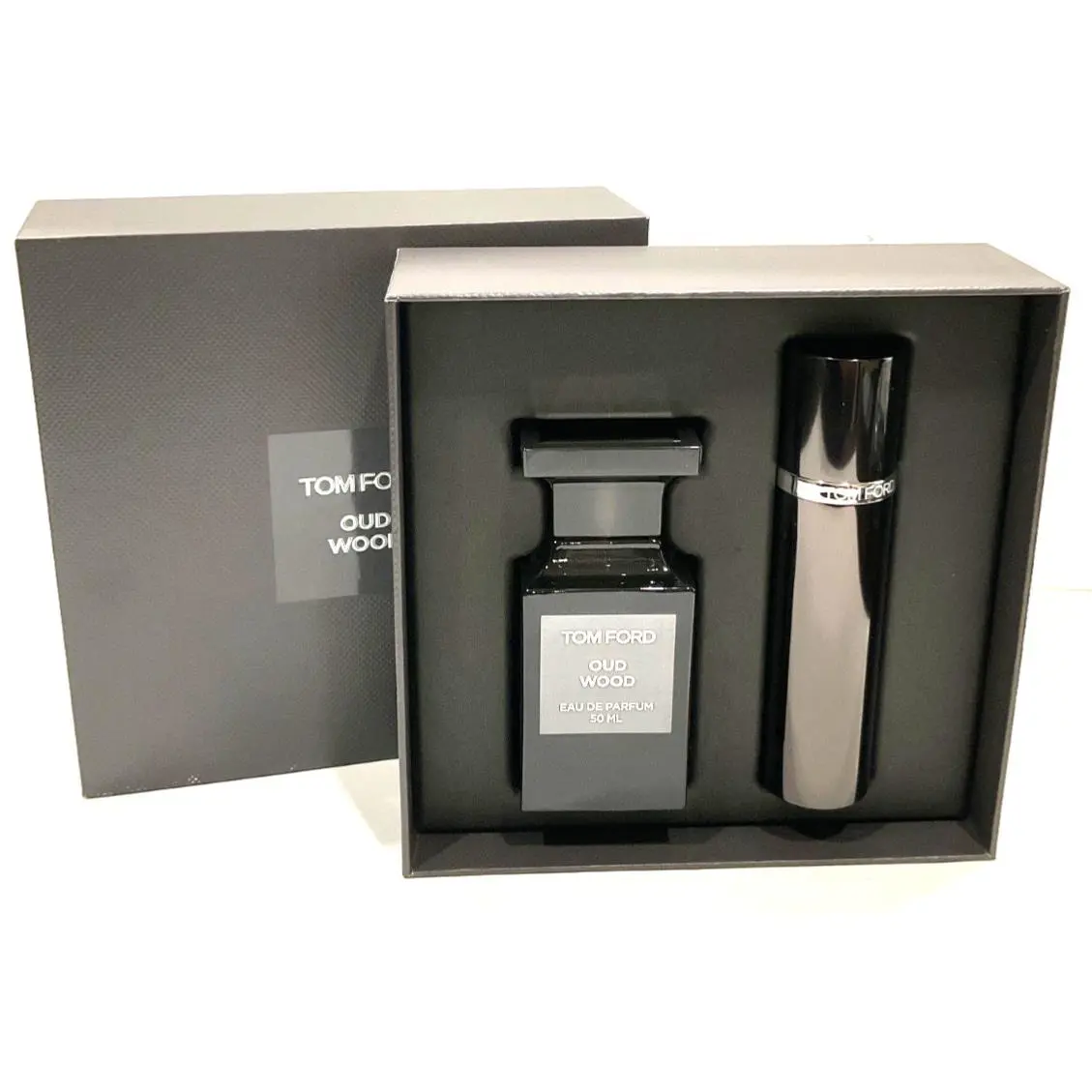 Tom Ford Private Blend Oud Wood 2pc Set 1.7oz Eau de Parfum + .34oz Spray