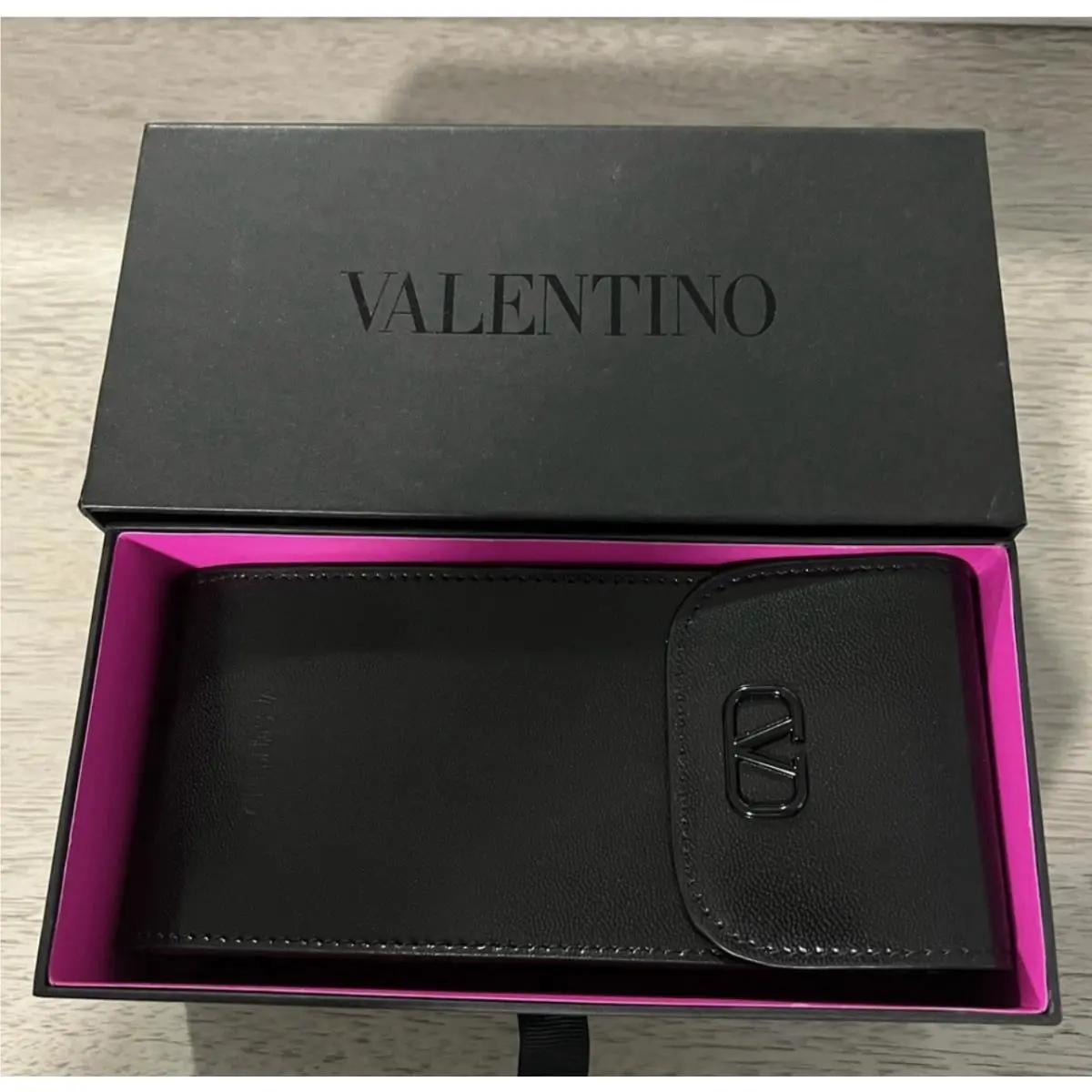 Beand New-valentino Garavani Sunglass Case-limited Edition