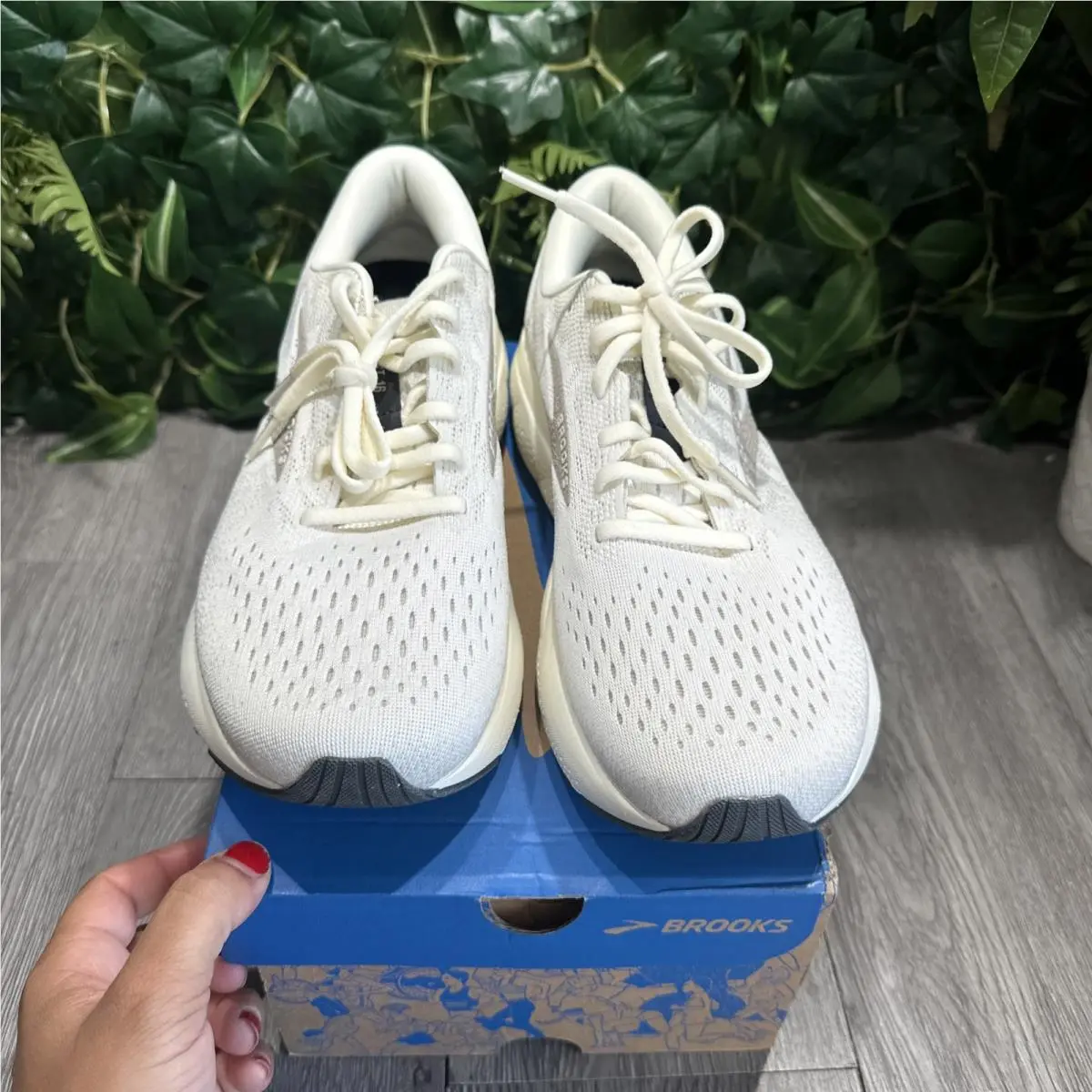 Brooks shoes - Brooks Ghost 16 - Ghost - 110418 1D 164 - Coconut/Chateau/Forged Iron 0