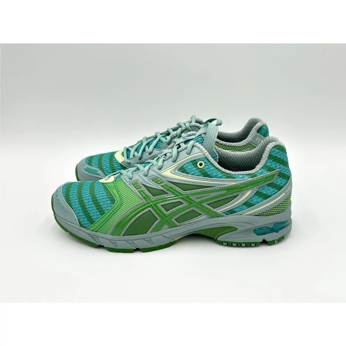 Asics UB9-S Gel-ds Trainer 14 Men`s Size 10 Waterfall Lichen Rock 1203A606-300