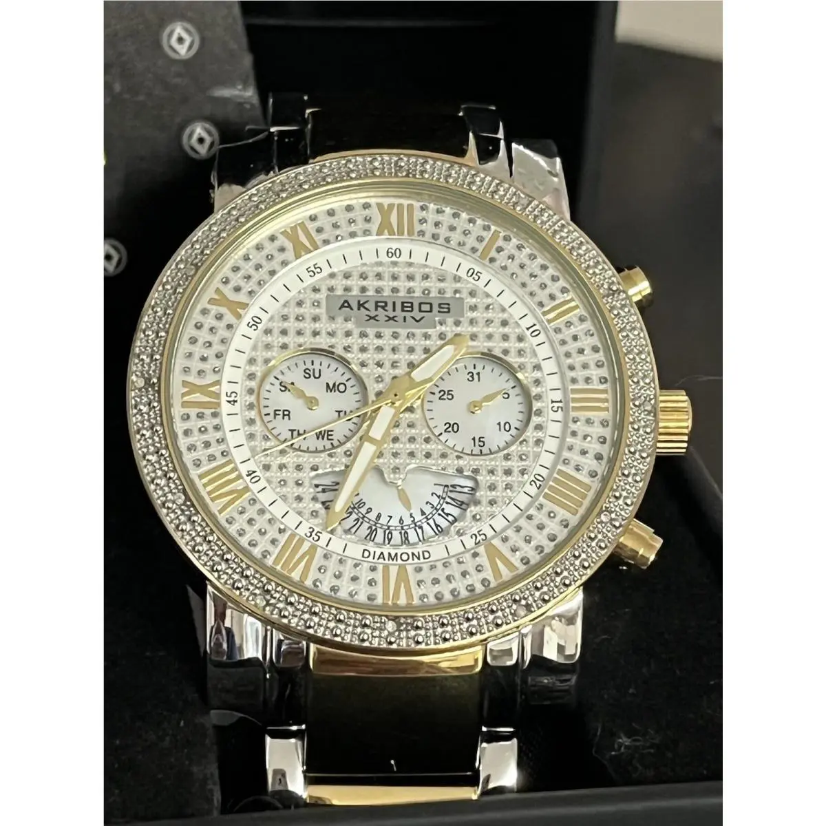 Akribos Xxiv Men`s Luxury Watch AK894-TTG Silver Gold WR5ATM Chronograph