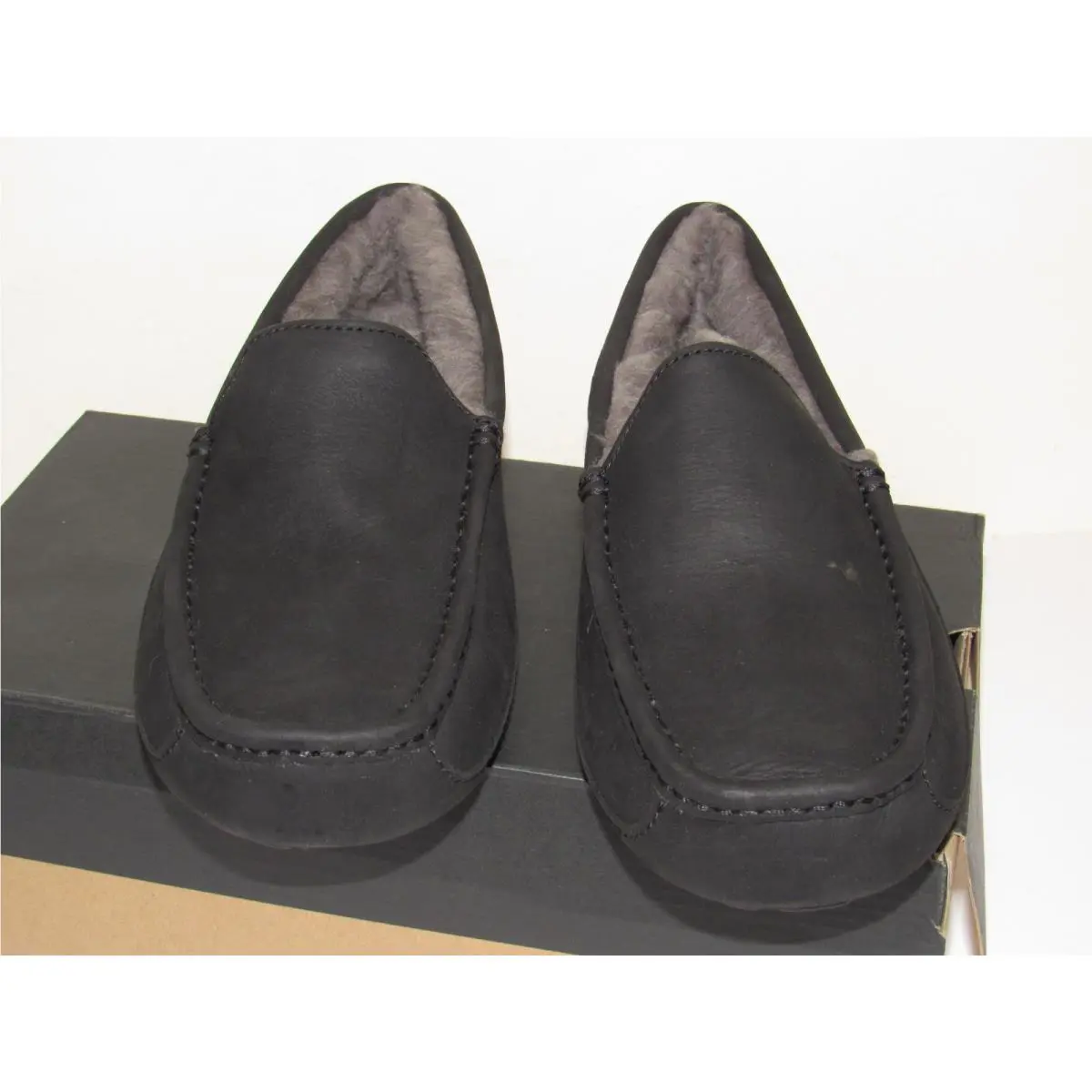 UGG shoes - UGG Mascot - Mascot - Black (UPC: 192410647040) 0