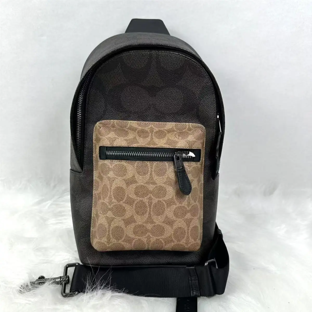 Coach Men`s West Pack In Blocked Signature Canvas Walnut / Tan CAB60