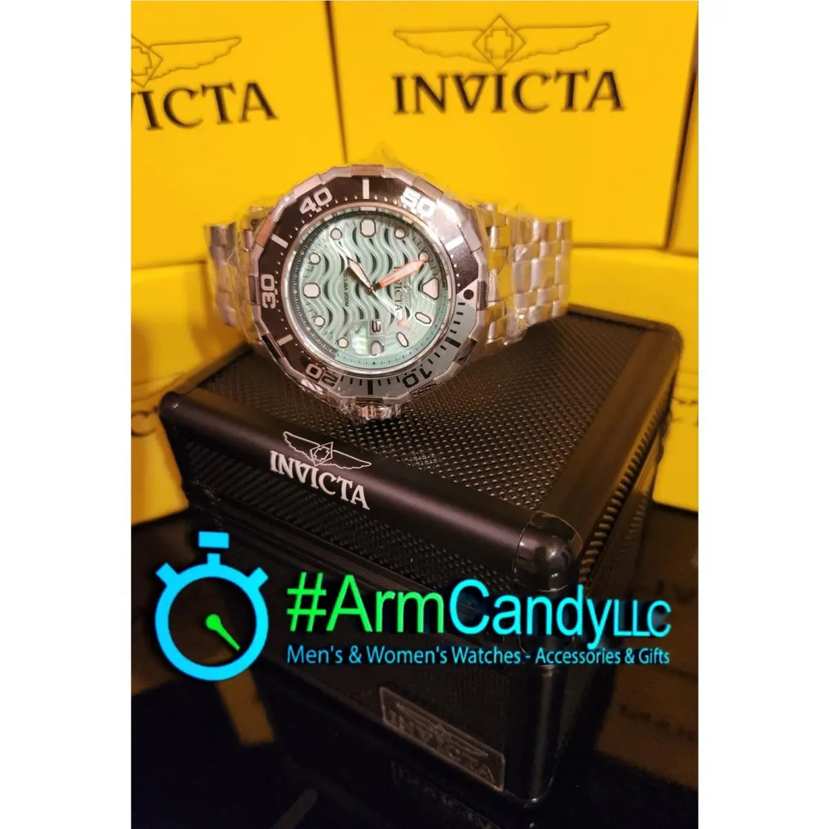 Invicta 52mm Pro Diver Teal Dial with Silver Case/bracelet Free Display Case