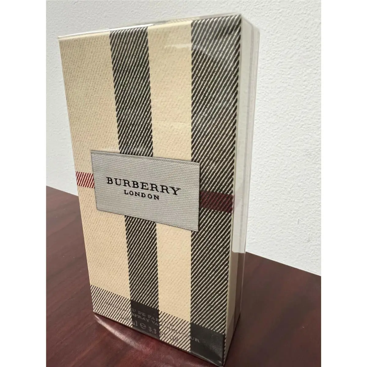 Burberry London Fabric For Women 3.3 oz / 100 ML Eau De Parfum Spray Box