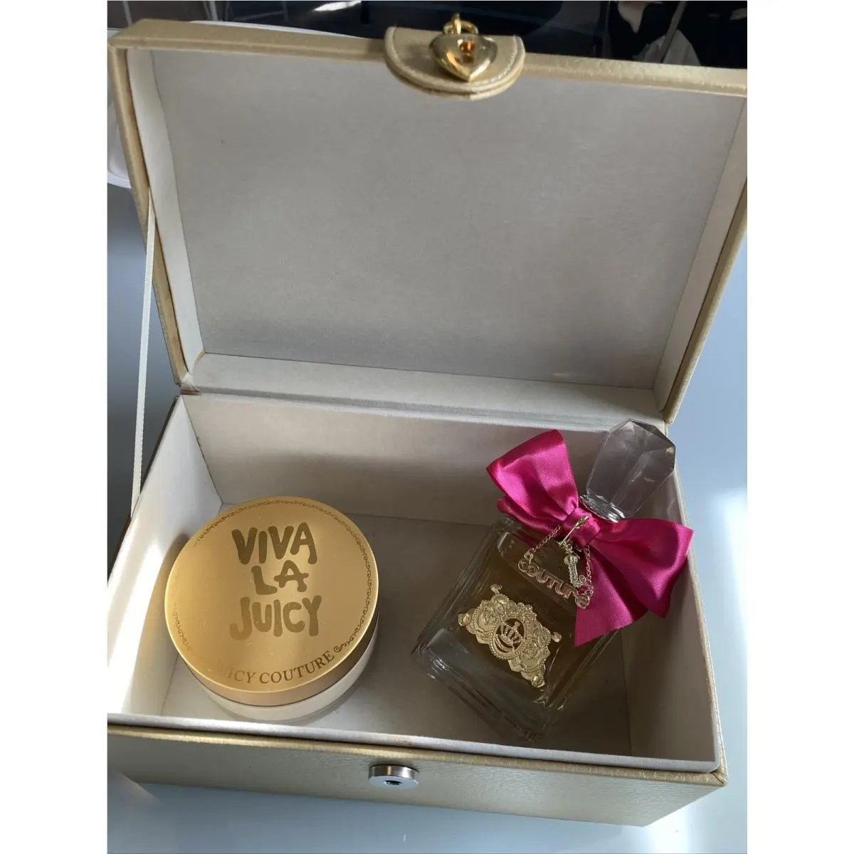 Viva La Juicy 2 Pcs Gift Set Juicy Couture 3.4oz Edp 6.7oz Body Creme Rare
