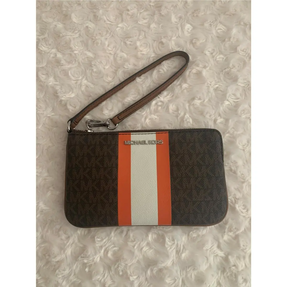 Michael Kors Jet Set Travel Large Top Zip Wristlet