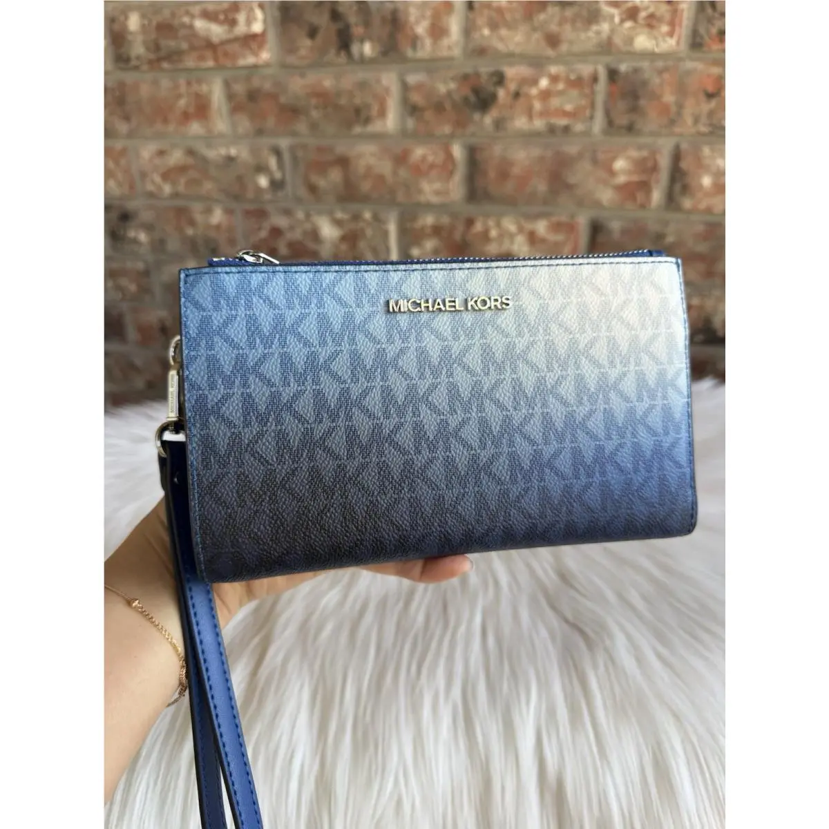 Michael Kors Jet Set Travel Double Zip Wristlet Wallet MK Logo Ombre Galaxy Blue