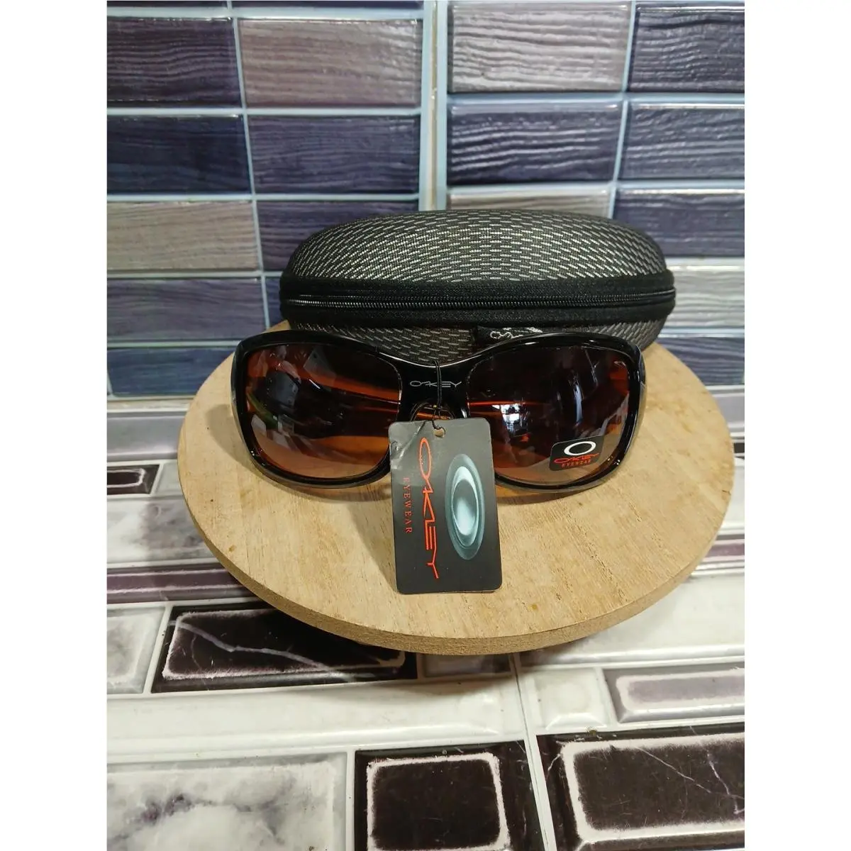 Oakley 328 Women`s Sunglasses Brown Lens