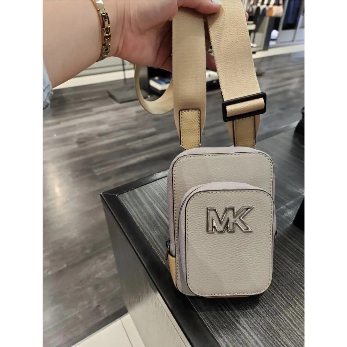 Michael Kors Mens Cooper Phone Wallet Crossbody Pearl Grey