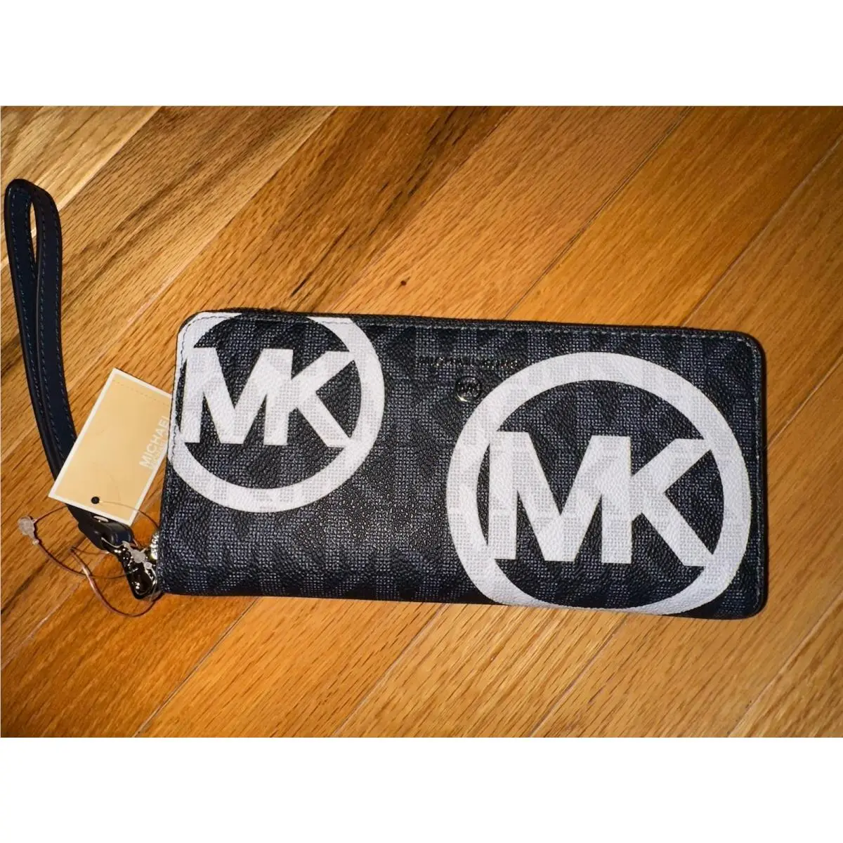 Michael Kors Wrist Wallet