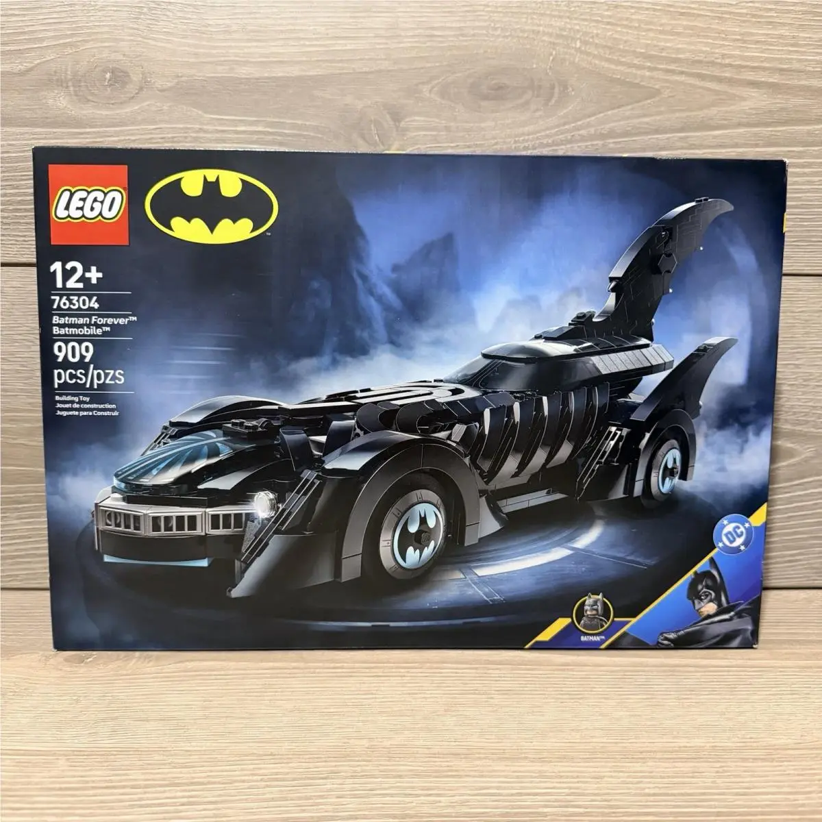 Lego DC Batman Forever Batmobile 76304 Set 909 Pieces Ages 12+