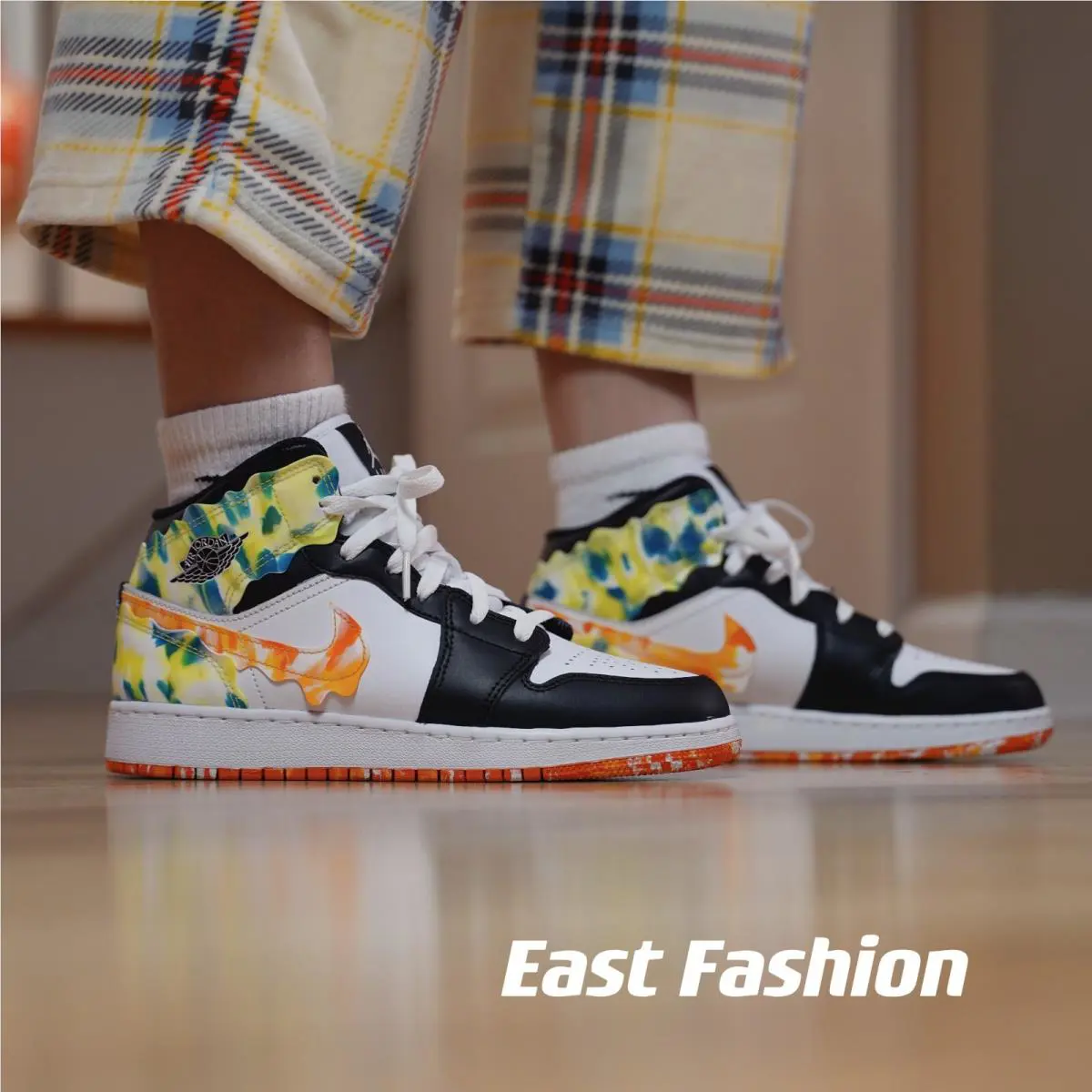 Nike shoes - Air Jordan 1 Mid SE - Multicolor 10