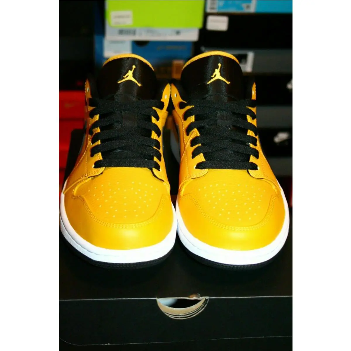 Nike shoes - 553560 700 - Gold 0
