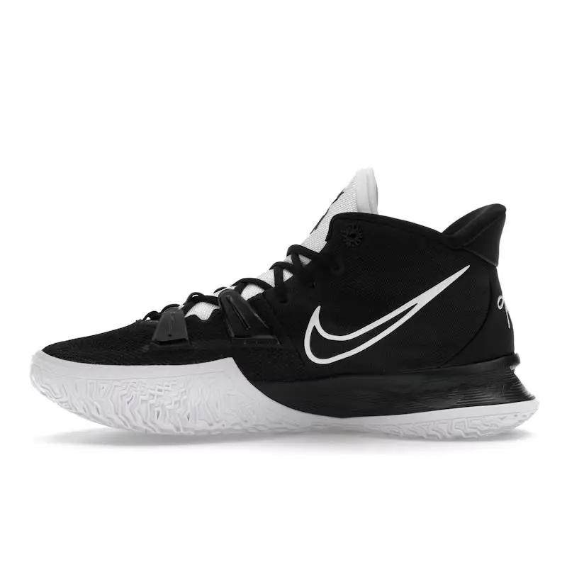 Nike shoes - Black 1