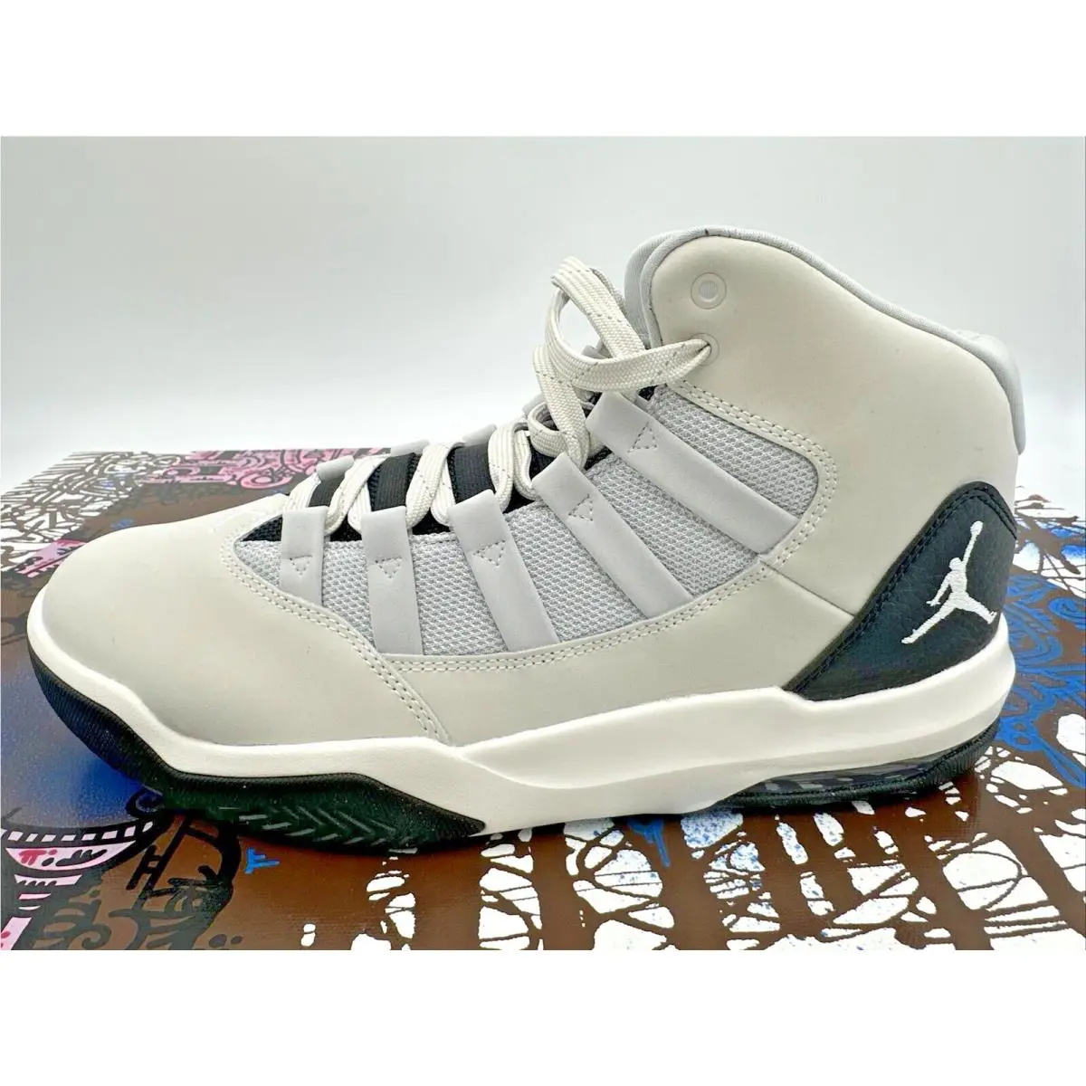 Nike shoes - Jordan Max Aura - Max Aura - AQ9084004 - Grey 4