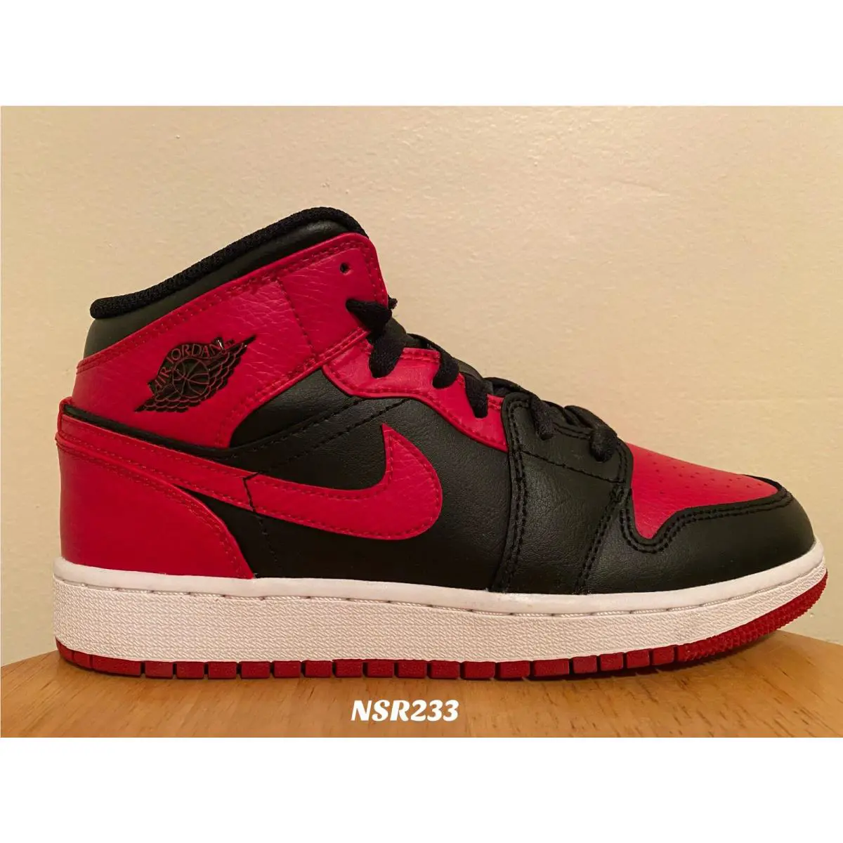 Nike shoes - Air Jordan 1 - Air - 554725 074 - Red 6
