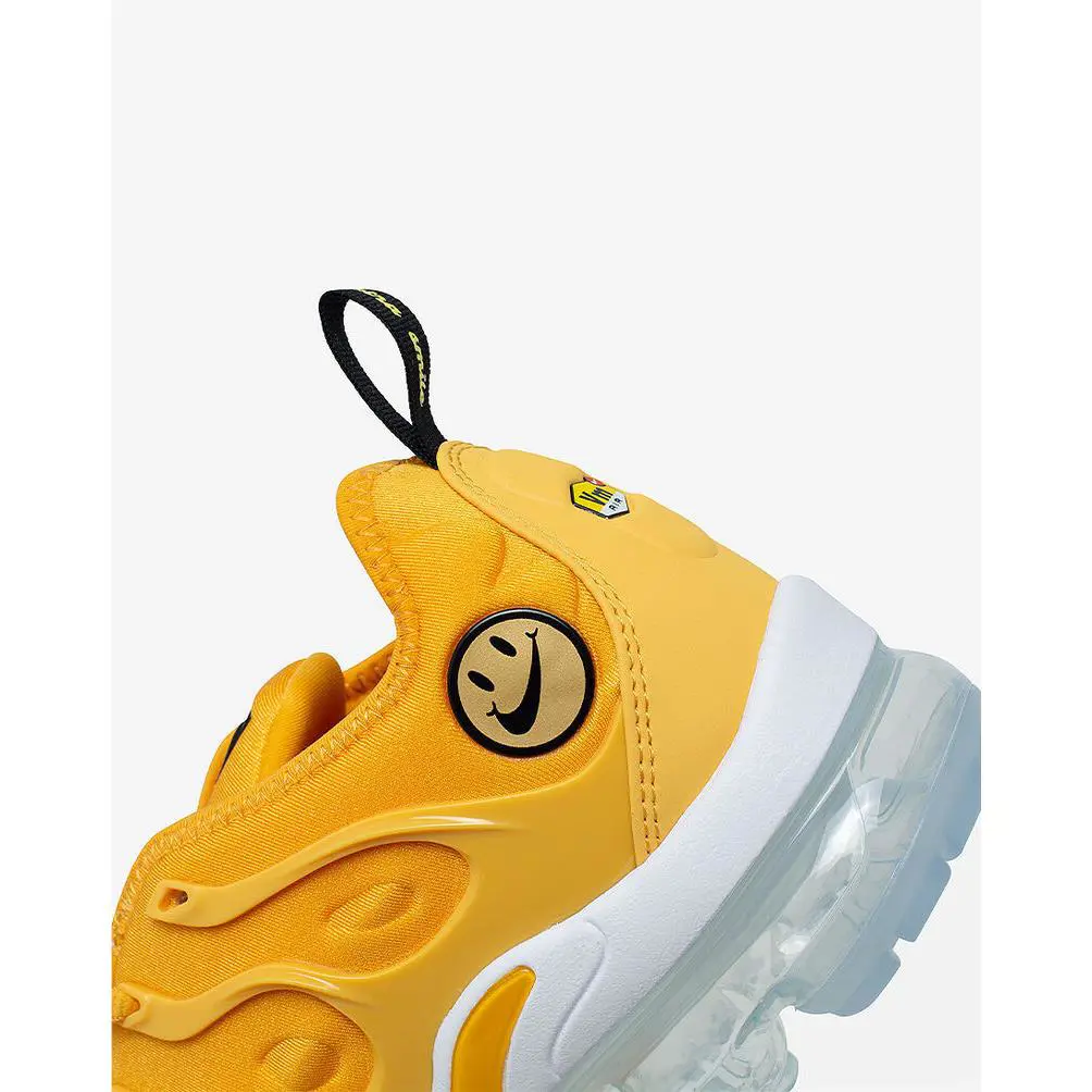 Nike shoes - Nike Air Vapormax Plus - Air Vapormax Plus - Pollen, Black, Yellow Strike 4