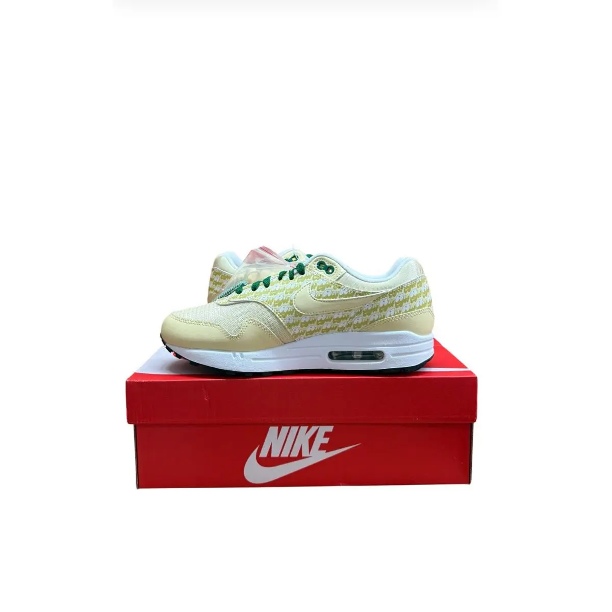 Nike shoes - Nike Air Max 1 - Air Max - CJ0609-700 - Yellow, Manufacturer: Lemonade/Lemonade/Pine Green/True White 6