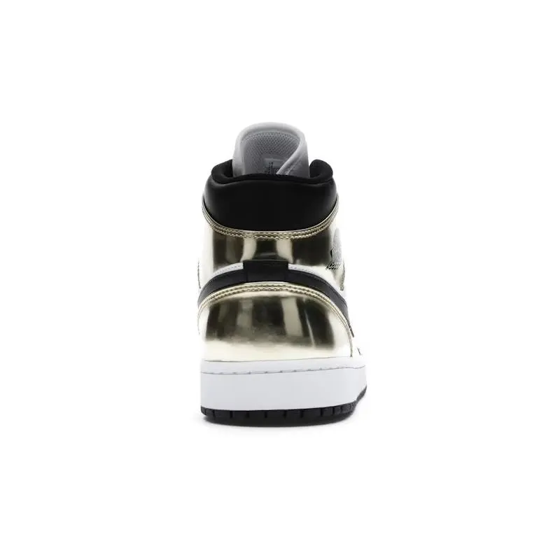 Nike shoes - Metallic Gold / Black / White 6