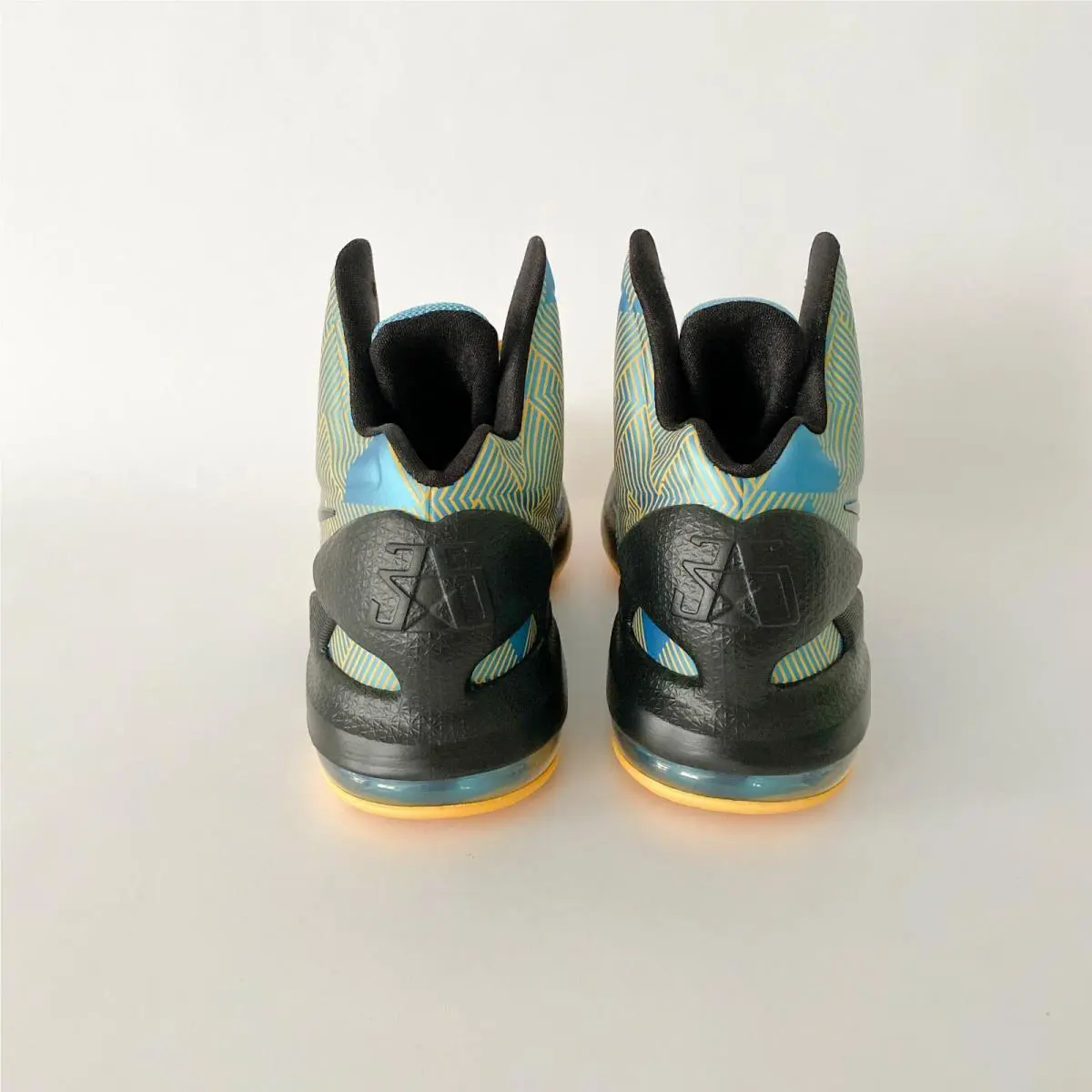 Nike shoes - Multicolor 2