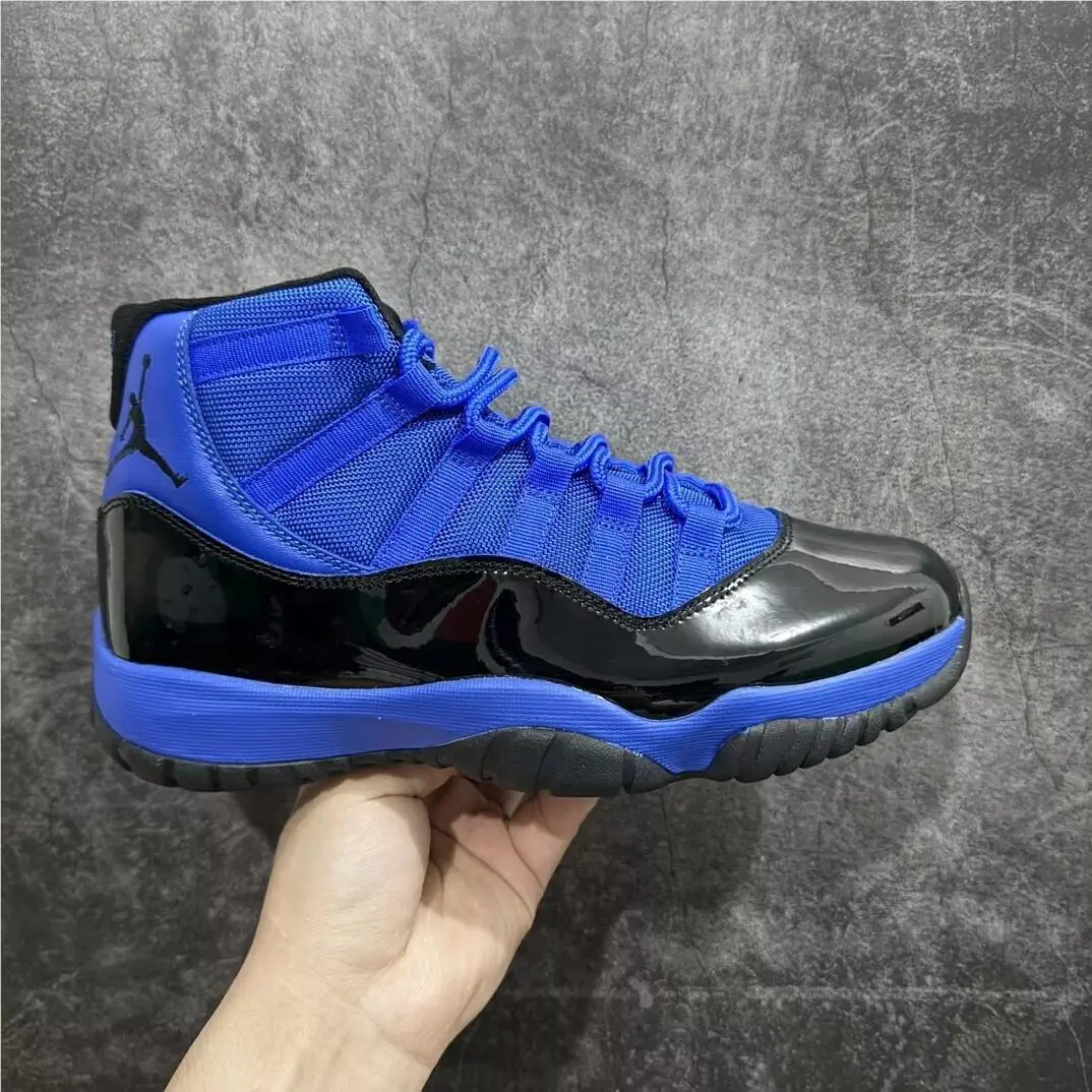 Nike shoes - Air Jordan 11 - Air - Blue Black 5
