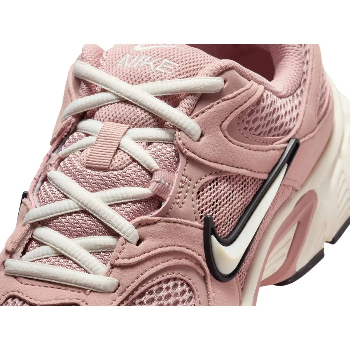 Nike shoes - Bright Pink 15