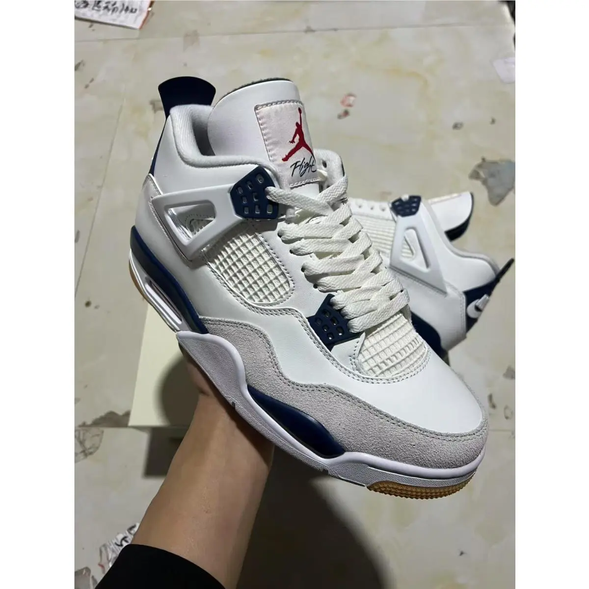 Nike shoes - White 4