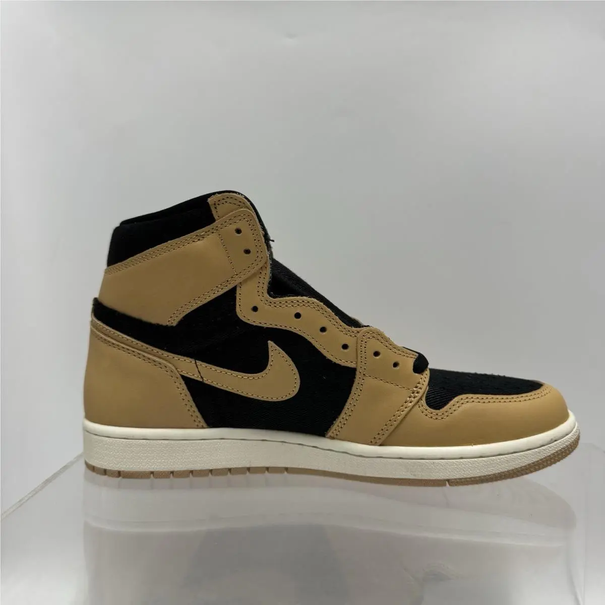 Nike shoes - Nike Air Jordan 1 - Air - 555088-202 - Black 1