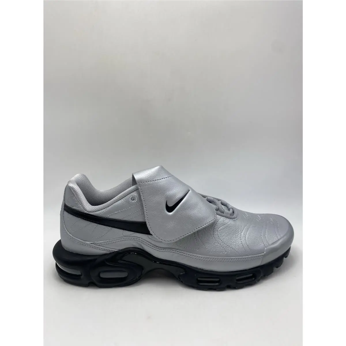 Nike shoes - Nike Air Max Plus - Air Max Plus - HM6850-001 - Wolf Grey/Black (UPC: 197599074229) 0